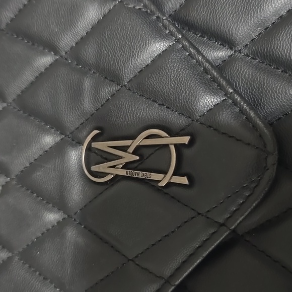 STEVE MADDEN - Picture 4 of 8